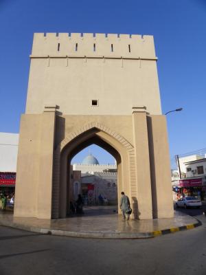 Porte à une sortie du souk