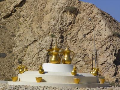 Rond-point en arrivant à Mascate par le sud